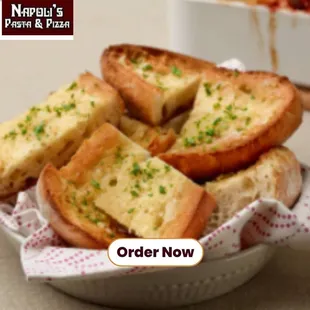 Perfect day for some delicious Napolis meal 
Dine-in or Order Now- https://bit.ly/3Pt2Iw4