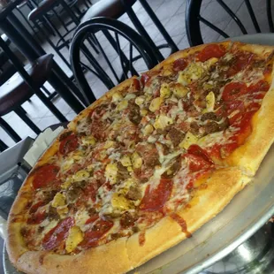 Carnivore Pizza