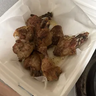 There was 8 under cooked chicken wings!! I know it&apos;s not Italian but why put them on the menu?!?