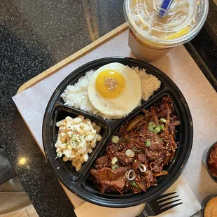 Spicy Pork Platter MANGO LEMONADE