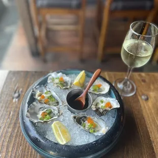 Miyagi Raw Oyster Plate with Raymond Vineyards 2013 / Sauvignon Blanc Napa , CA