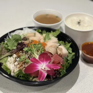 Hwe Dup Bap( mixed raw fish don) 회덮밥