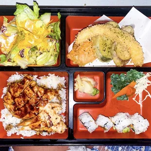 DELUXE BENTO: Shrimp Tempura Salad Spicy Tuna Beef Teriyaki Sushi