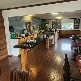 The whole restaurant.