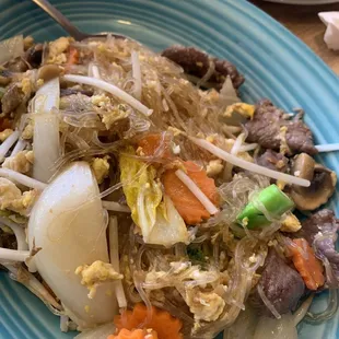 Transparent noodles with beef