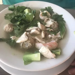 Wonton Soup (Half Size)