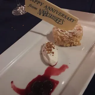 Almond-crusted Cheesecake