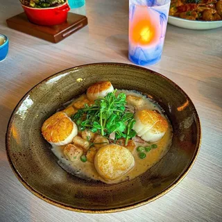 Plancha-seared Scallops*