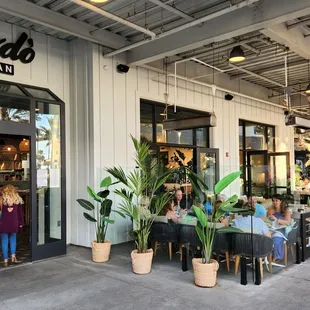 Entrance and outdoor dining