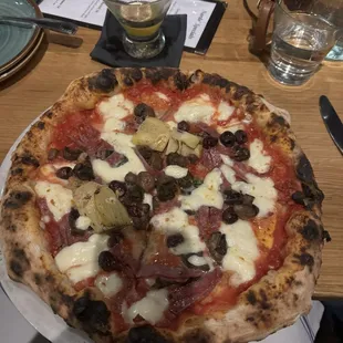Capricciosa Pizza