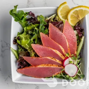 Tuna Tataki Salad