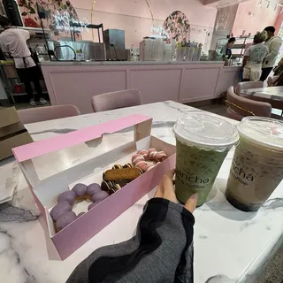 Box of 3 Mochi Donuts