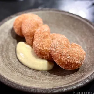 Kkwabaegi (twisted donut)