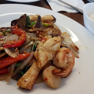 Spicy Basil Eggplant