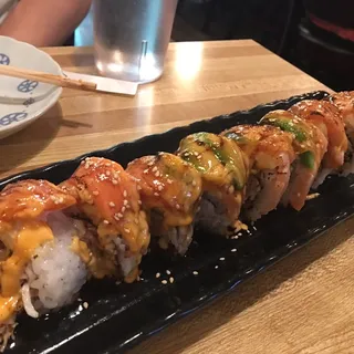 2216352. Eight Piece Seared Smoke Salmon Roll