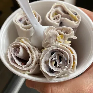 Peach and blackberry Small Rolled Ice Cream