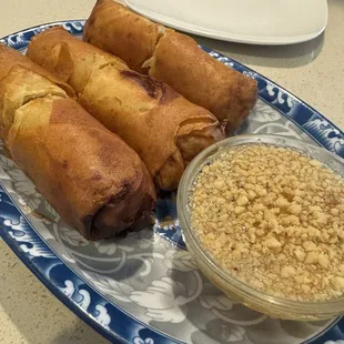 Special egg rolls with pork