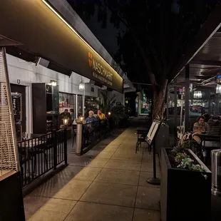 Nicely heated outdoor dining