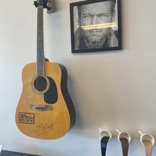 Blake Shelton guitar