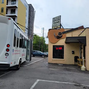 The bus outside Bobby&apos;s Idle Hour for our 1st ever Songwriter&apos;s Tour.