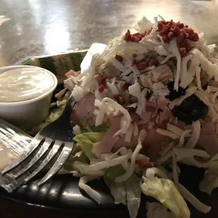 Now, that&apos;s a mound of salad! (part of lunch special) ... and it was one of the best I&apos;ve had recently!