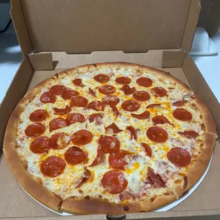 Pepperoni 16" Cheese Pizza
