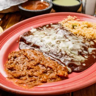 Enchiladas de Mole