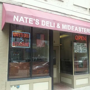 Shawarmas at this place rock!!