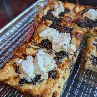Truffle pizza