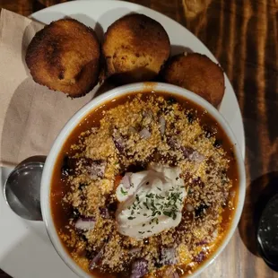 Chicken chili and cornbread