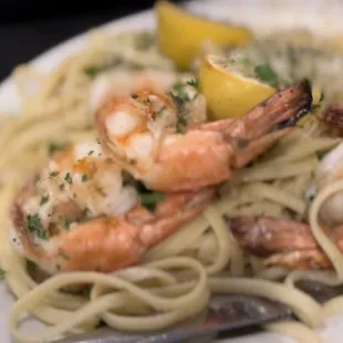 Shrimp scampi. Scrumptious!!!