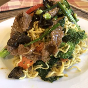 Beef Lo Mein