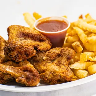 Nathan&apos;s Chicken Wing Dinner with French Fries