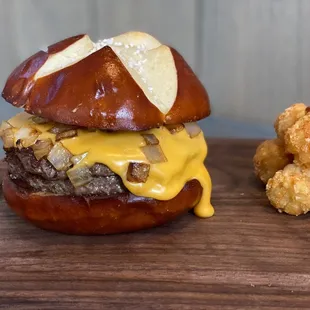 Beer Cheese Burger (Sept Special 2022)