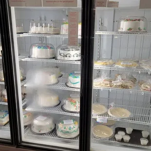 Cakes and cold pastries