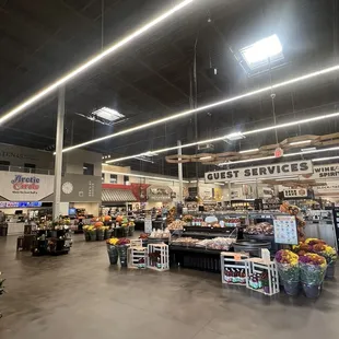 Bee's supermarket - rest stop