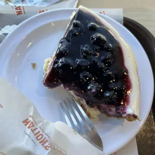 CHEESECAKE WITH BLUEBERRY TOPPING PIE