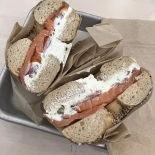 Lox bagel