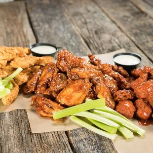 chicken wings, bbq chicken, chicken, fried chicken wings, chicken wings and fried chicken, food, bbq wings, fried chicken, poultry