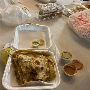 HEAVENLY!!!!!!!!!!!! Omggggggg I LOVE LOVE LOVEEEE THIS PLACEEEE !!! The owners are AMAZING!!! Best customer service HANDS DOWN.