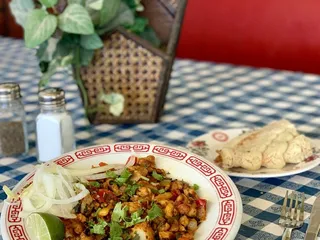 Maandeeq East African Cafe