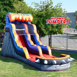 15&apos; Spike Waterslide | Water Slide Rentals in Sacramento