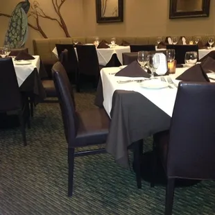 Dining room is beautiful