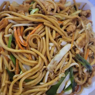 chicken lo mein