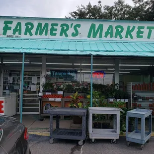 a car parked in front of the store