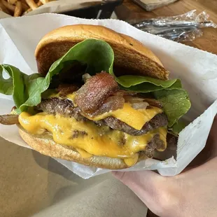 Muse Burger (no tomato)