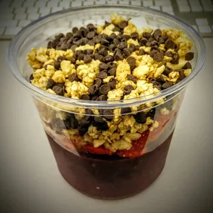Granola, chocolate chips, strawberry and banana