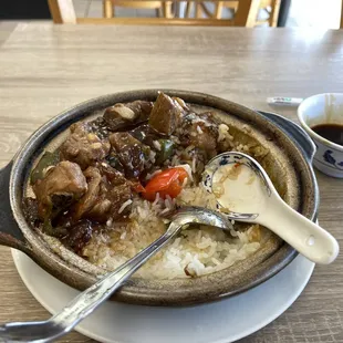 Working on my pork ribs clay pot rice!