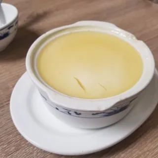 D3. Steamed Milk with Ginger Syrup