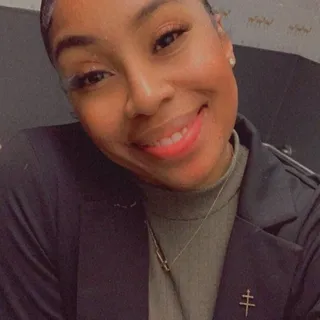 Jasmine R.